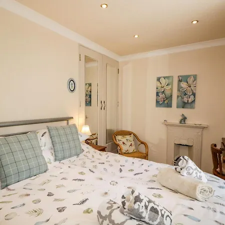 Two Tweenways Holiday home *