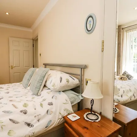 Two Tweenways Holiday home *